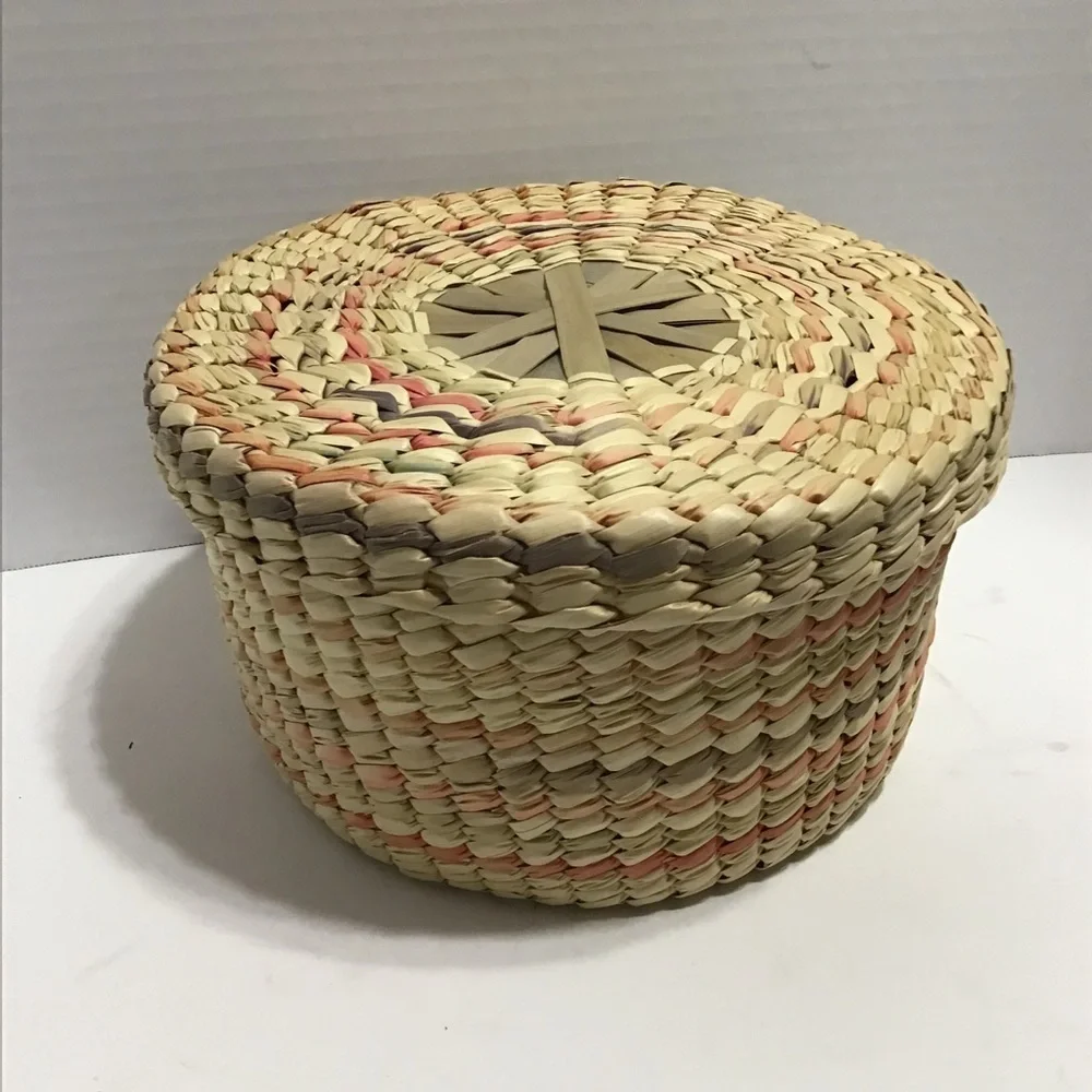 Vintage Native American Decorative Hand Woven Round Basket with Lid‎ BoHo